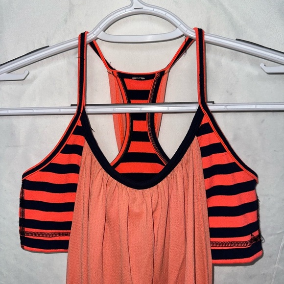 Lululemon Size 4 - Picture 2 of 5